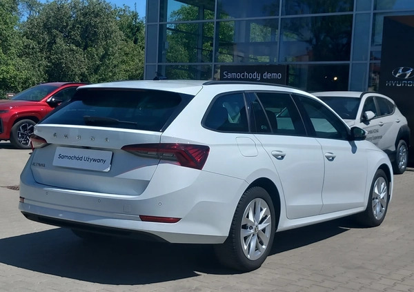 Skoda Octavia cena 72900 przebieg: 147300, rok produkcji 2020 z Korfantów małe 497